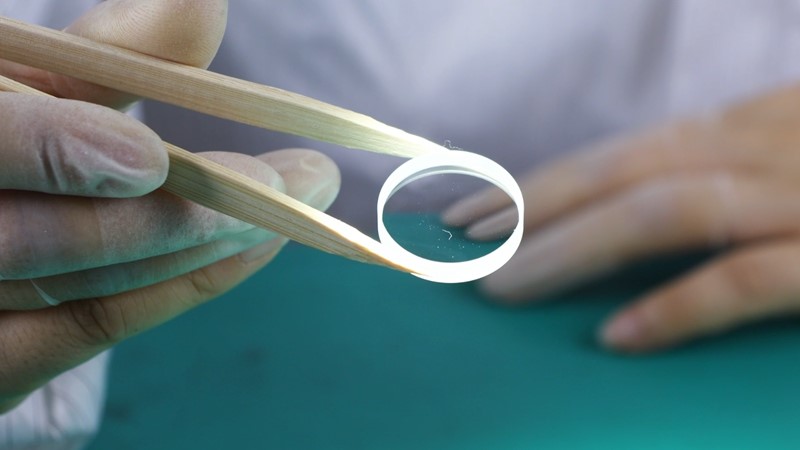 如何清潔光學(xué)球面透鏡