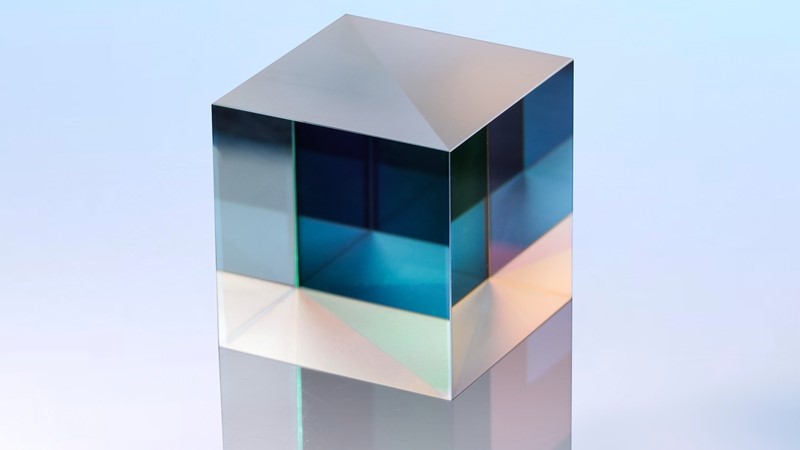 深化光膠-如何實(shí)現(xiàn)光學(xué)鏡片之間的無膠連接